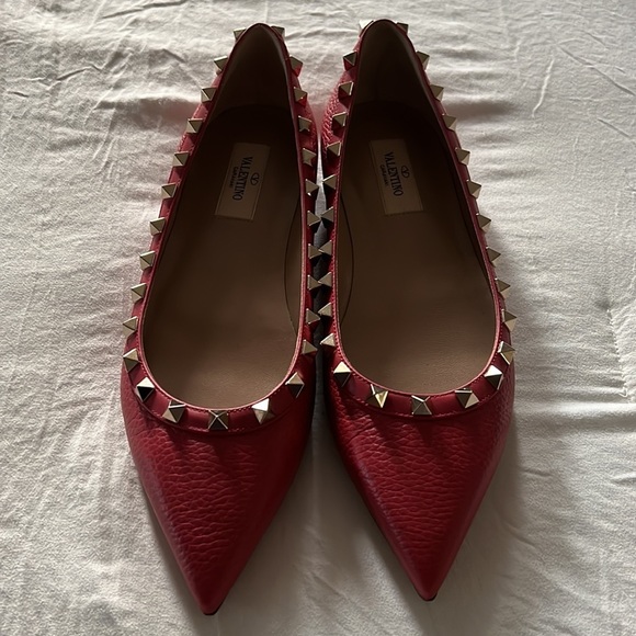 Authentic | Valentino Garavani | Rockstud Pointed Toe Flats | Red | Size 37.5 - Picture 9 of 9